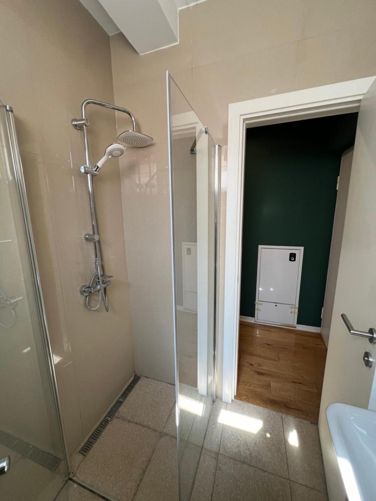 Apartment A2, Center, *
