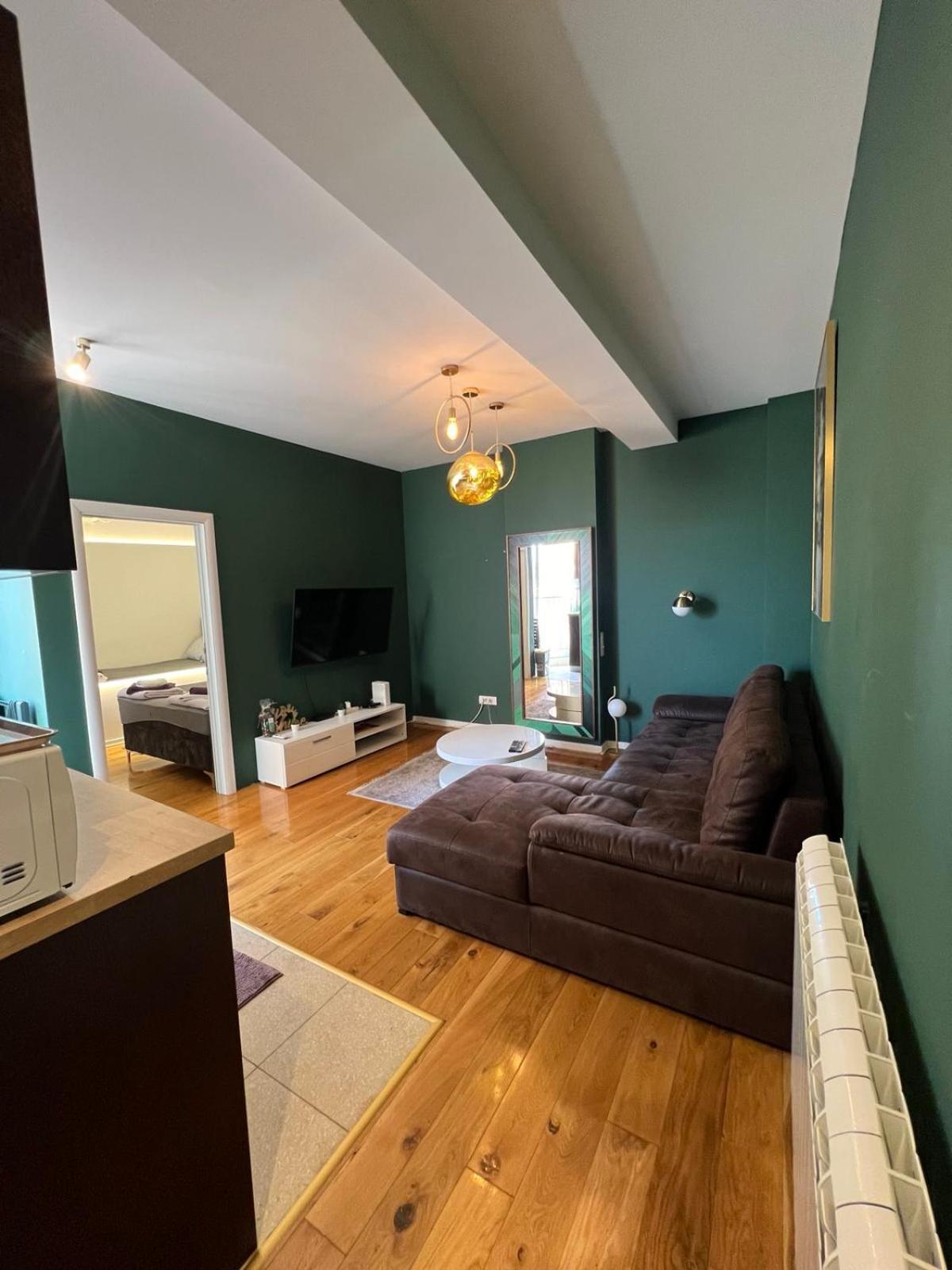 Apartment A2, Center, *